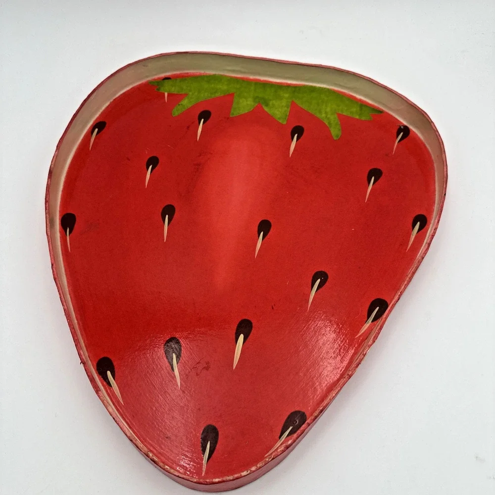 Vtg Handmade Paper Mache Sturdy Strawberry Serving Tray Platter